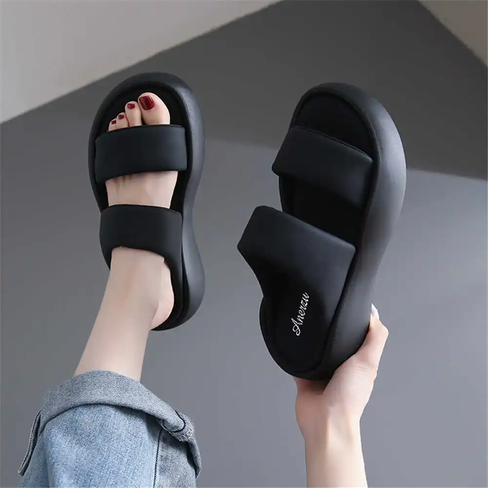 Size 39 Strips Summer Shoes Sa - огляд і ціна High Tech Office Room