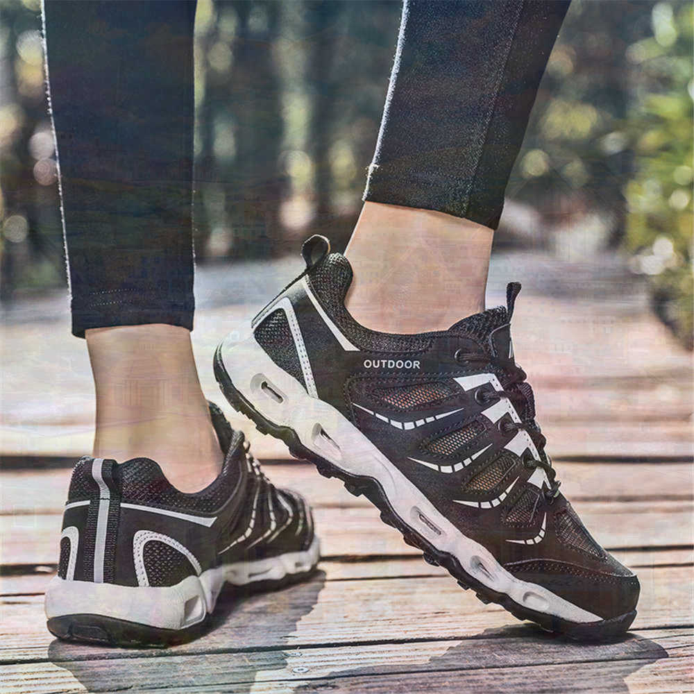 Sumer Round Tip Silver Sneaker - огляд і ціна Office Tech Gifts For Men