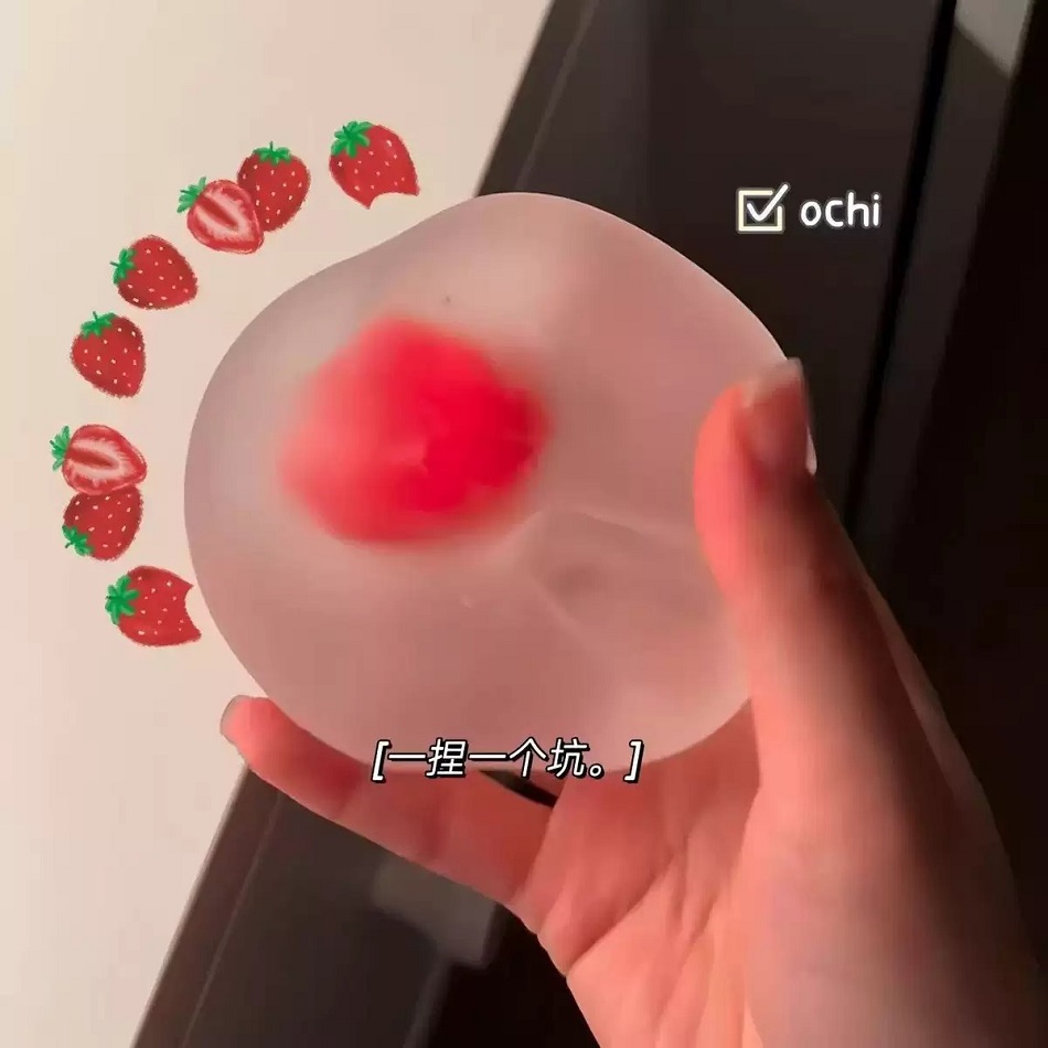 Squishy Green Apple Stress Bal - огляд і ціна Office Tech Gadgets