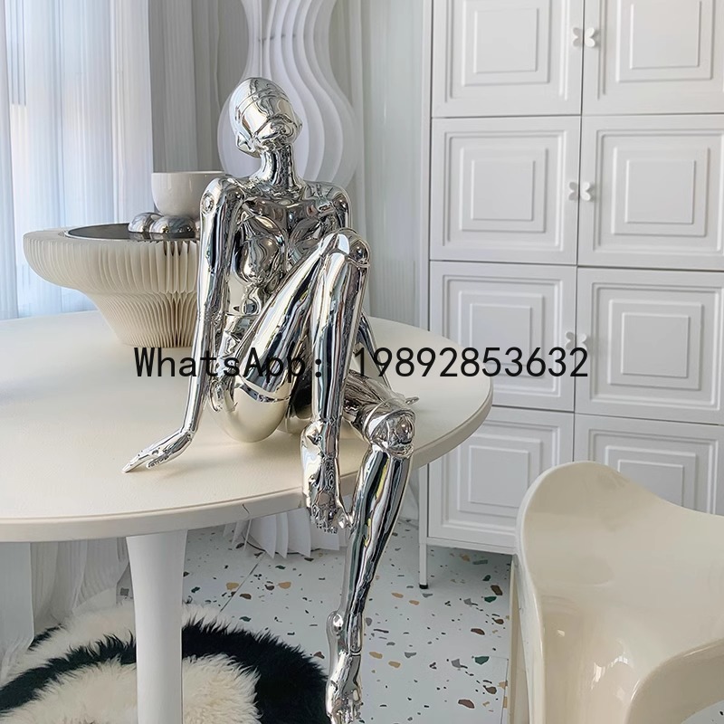 High-end tech-inspired decor f - огляд і ціна High Tech Office Room